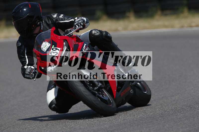 Archiv-2023/28 05.06.2023 Moto Club Anneau du Rhin/blanc-novice/39
